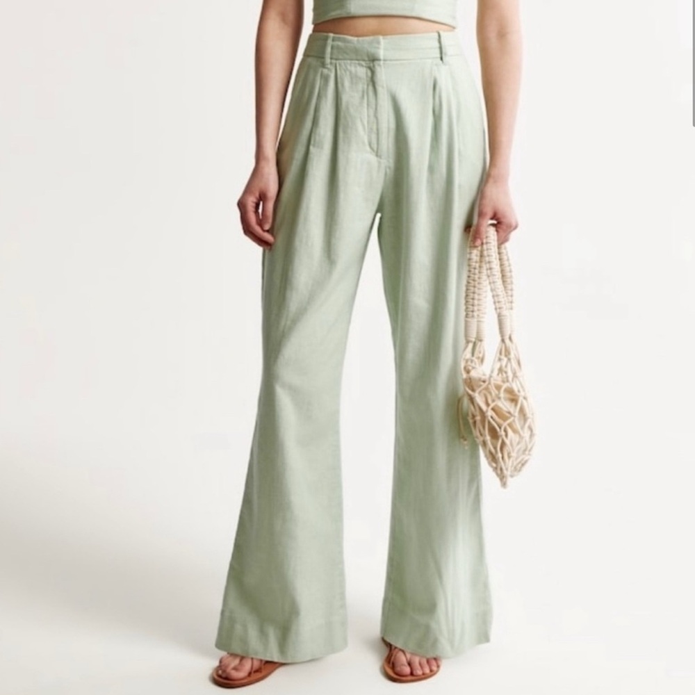 NWOT abercrombie Wide-Leg Pants